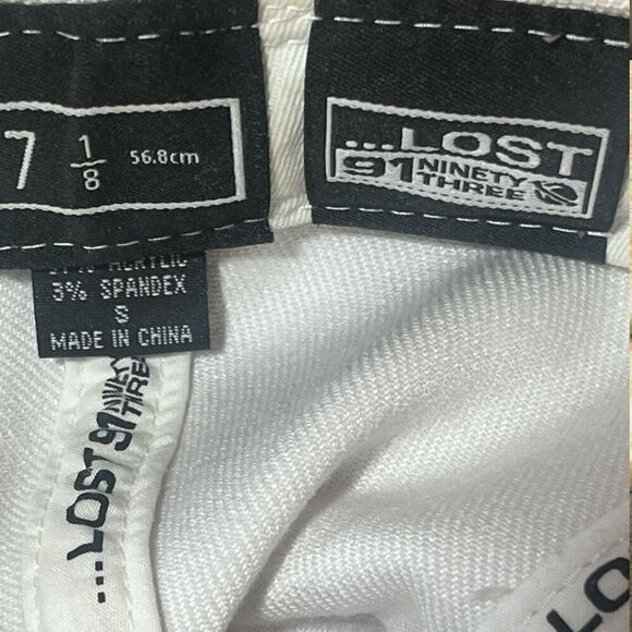 LOST Vintage White Fitted Baseball Cap Hat Sz 7 1/8 Preowned - Picture 3 of 4
